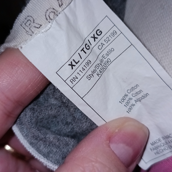 ⭐Roxy pajama set⭐(bundle (2) listings with a ⭐ for $15) - Picture 6 of 9